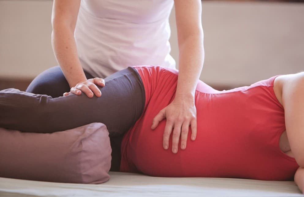 Pregnancy support with Shiatsu